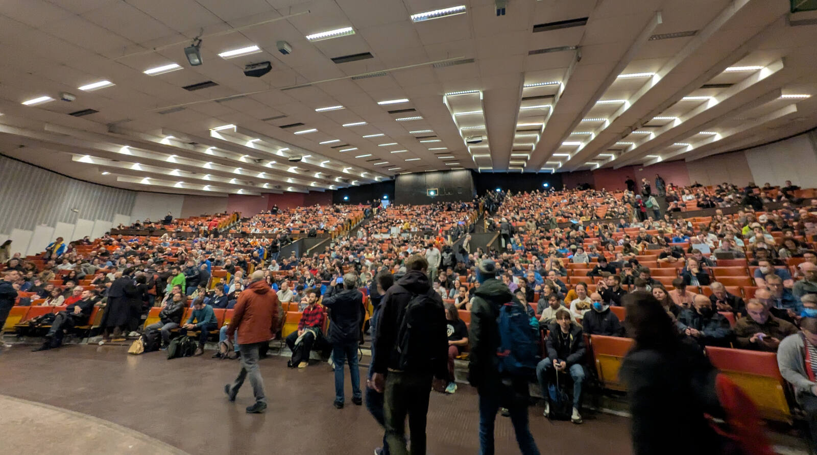 Minutes before the opening talk at the Janson room